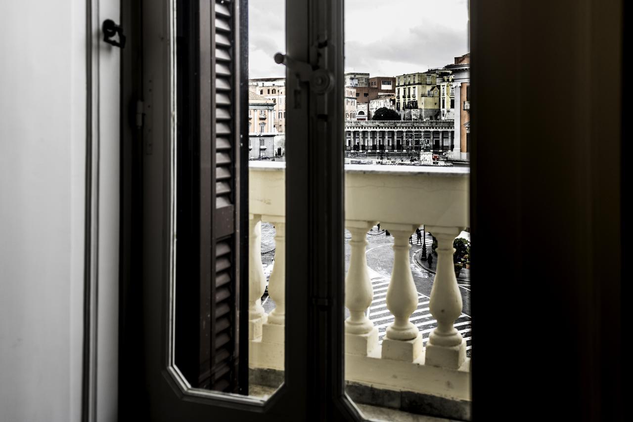 Appartamento Sul Teatro San Carlo Napoli Ngoại thất bức ảnh